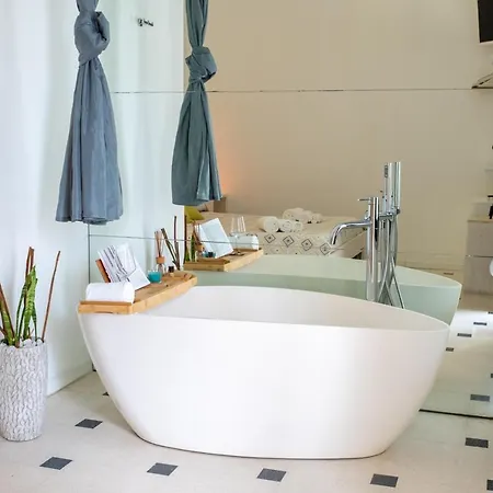 La Bella - And Trani