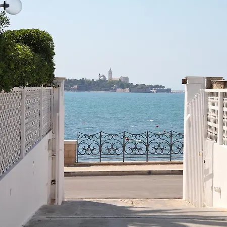 La Bella - And Bed and breakfast