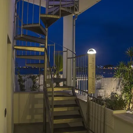 La Bella - And Bed & Breakfast