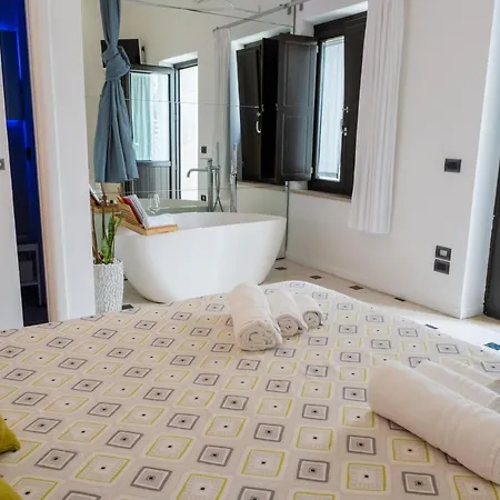 La Bella - And Bed & Breakfast 4*
