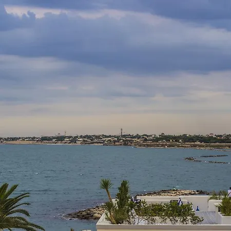 לינה וארוחת בוקר La Bella - And