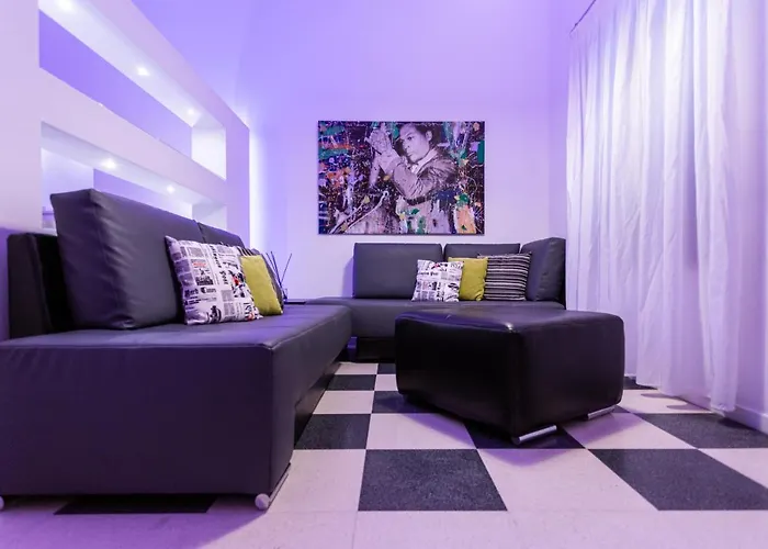 La Bella - And トラーニ