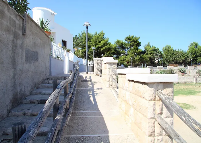 La Bella - And ベッド・アンド・ブレックファスト